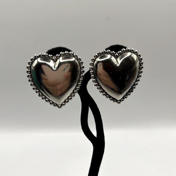 Heart Large Chunky Clip on Earrings Lightweight Silver Tone Love - Picture 8 of 12